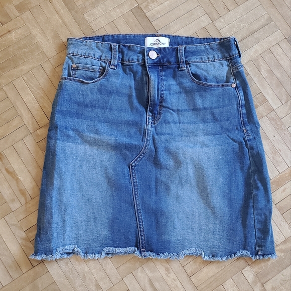 💥3 for $15💥Jordache Jean skirt size 8 - Picture 1 of 6